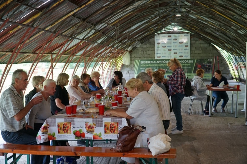 Piknik miodowo-ziołowy