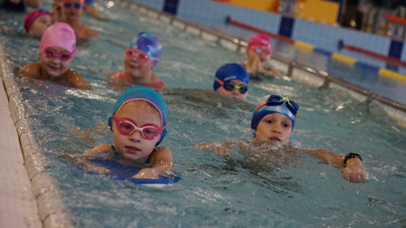 foto:Zapisy dzieci do programu "Umiem Pływać 2022"
