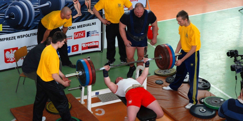 Zawody w Wyciskaniu Sztangi Leżąc - Żywiec 2011