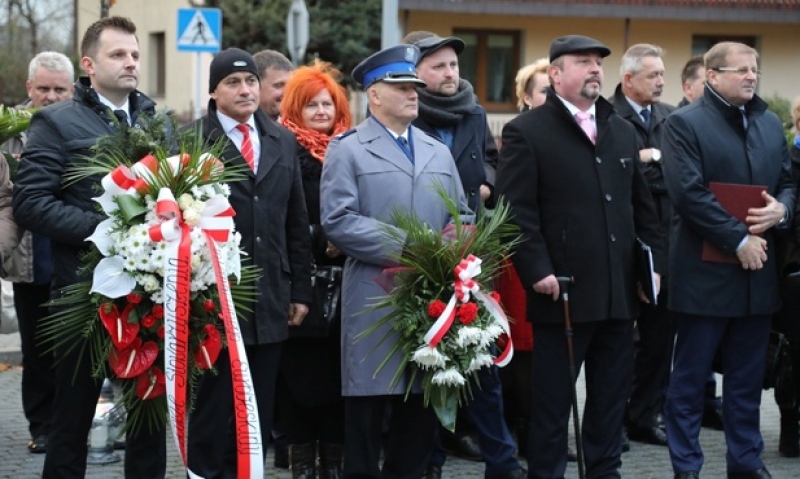 foto:Łodygowicki hołd dla Niepodległej